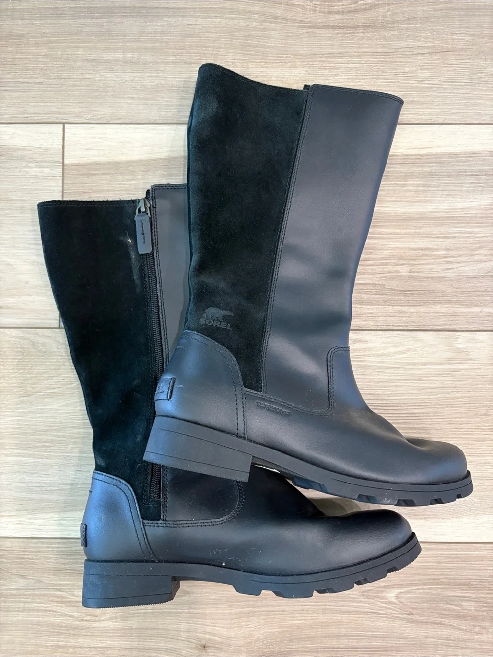 Sorel tall black boots size 5